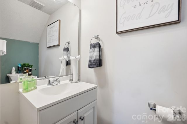 8540 Piccone Brook Lane, Charlotte, NC 28216