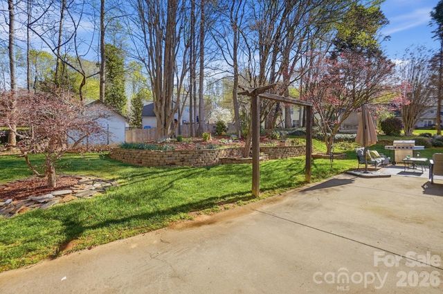 8540 Piccone Brook Lane, Charlotte, NC 28216