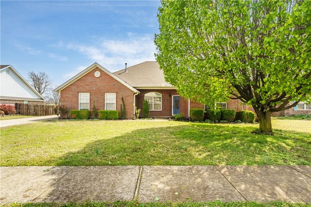 330 McKissic Spring Road, Centerton, AR 72719