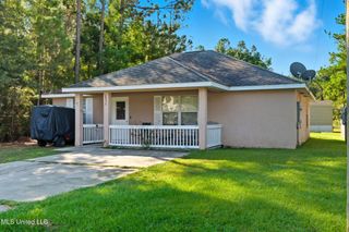6097 E Quitman Street, Bay Saint Louis, MS 39520
