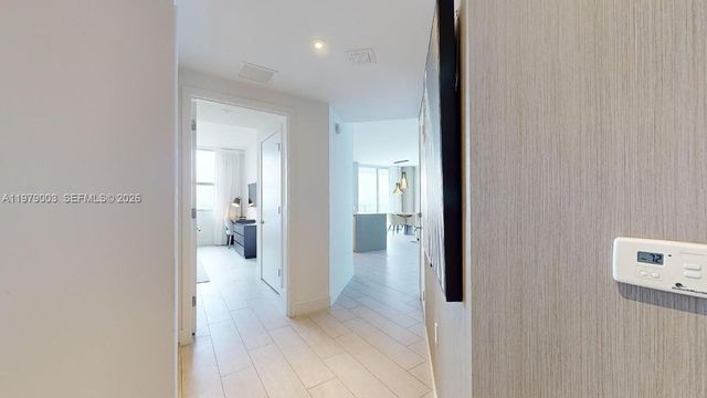 4010 S OCEAN DR R1402, Hollywood, FL 33019