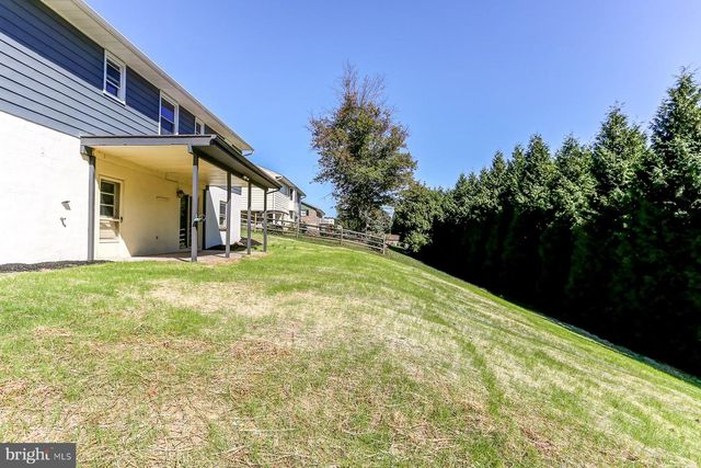 109 OLD ORCHARD RD, York, PA 17403