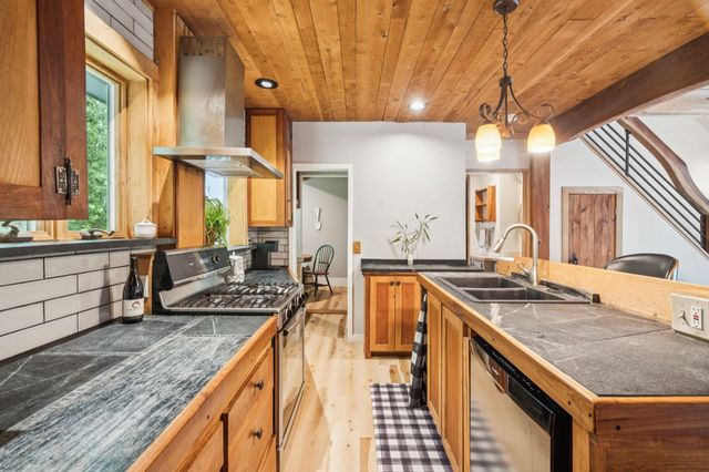 221 Dunkel Road, West Windsor, VT 05089