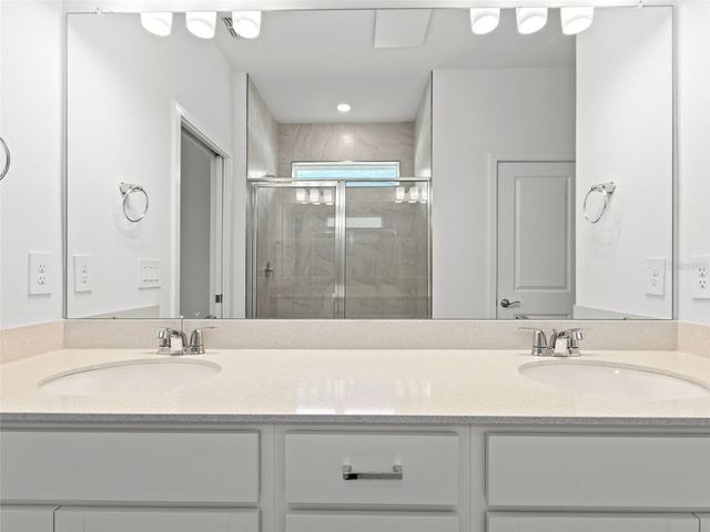 11234 SYCAMORE GLEN LOOP, Thonotosassa, FL 33592