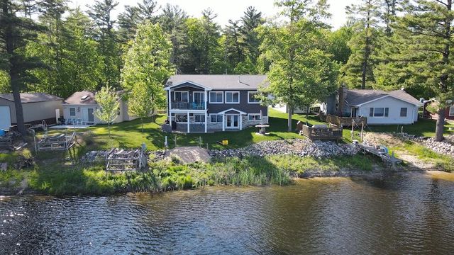 3382 Pinecrest Drive, Gladwin, MI 48624