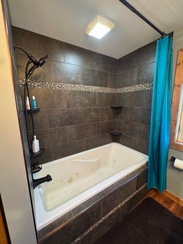 3382 Pinecrest Drive, Gladwin, MI 48624
