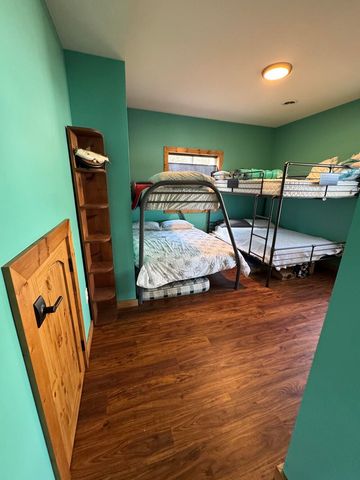 3382 Pinecrest Drive, Gladwin, MI 48624