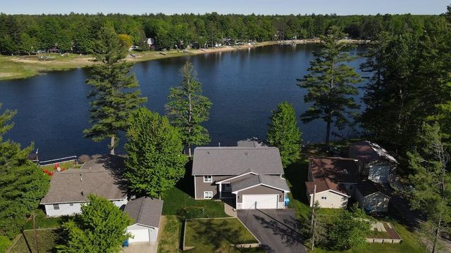 3382 Pinecrest Drive, Gladwin, MI 48624