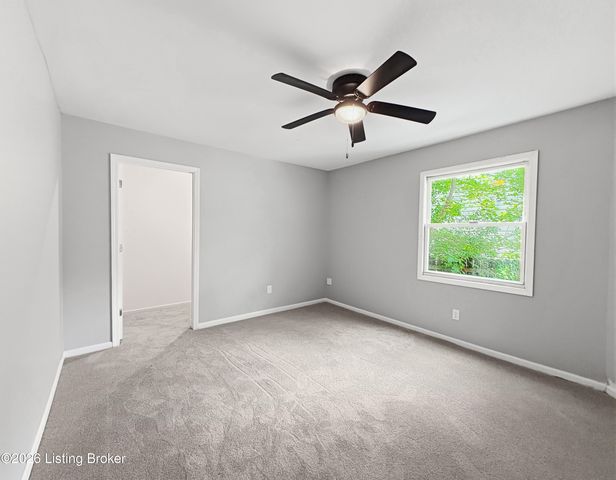 2613 Wingfield Ln, Louisville, KY 40210