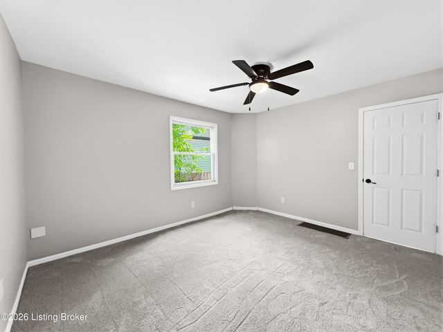 2613 Wingfield Ln, Louisville, KY 40210