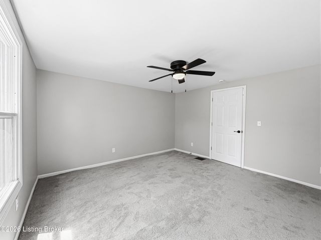 2613 Wingfield Ln, Louisville, KY 40210