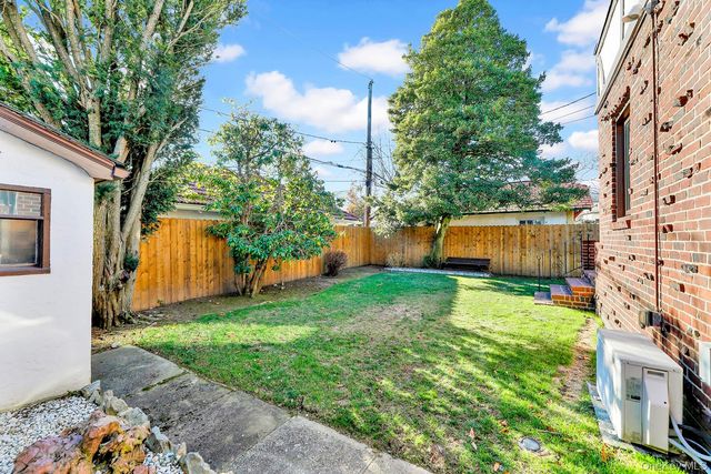 166 W Olive Street, Long Beach, NY 11561