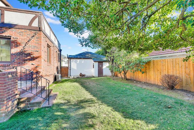 166 W Olive Street, Long Beach, NY 11561