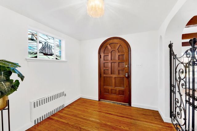 166 W Olive Street, Long Beach, NY 11561