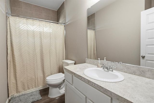 411 Walnut Branch Drive, Baytown, TX 77523