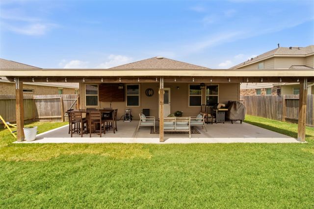 411 Walnut Branch Drive, Baytown, TX 77523