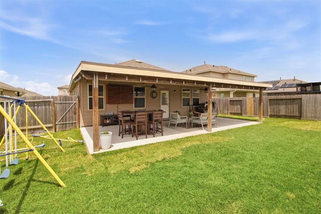 411 Walnut Branch Drive, Baytown, TX 77523
