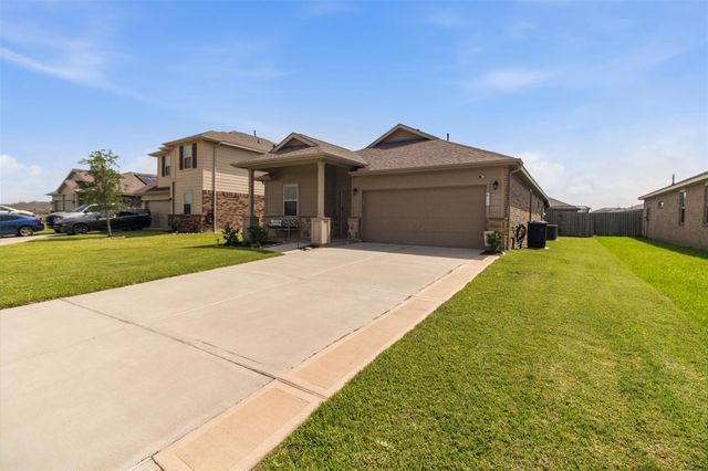 411 Walnut Branch Drive, Baytown, TX 77523