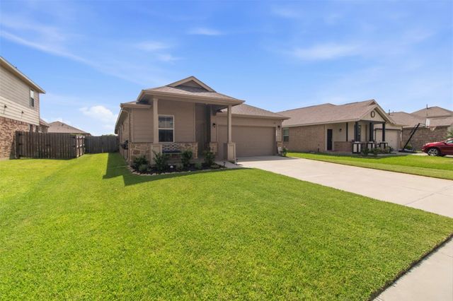 411 Walnut Branch Drive, Baytown, TX 77523