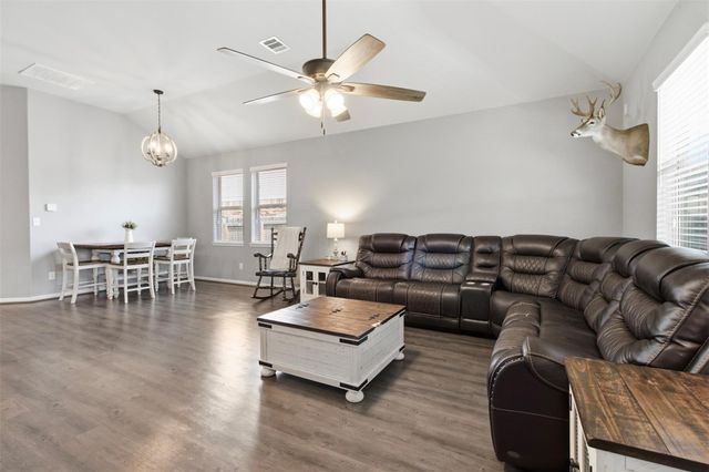 411 Walnut Branch Drive, Baytown, TX 77523