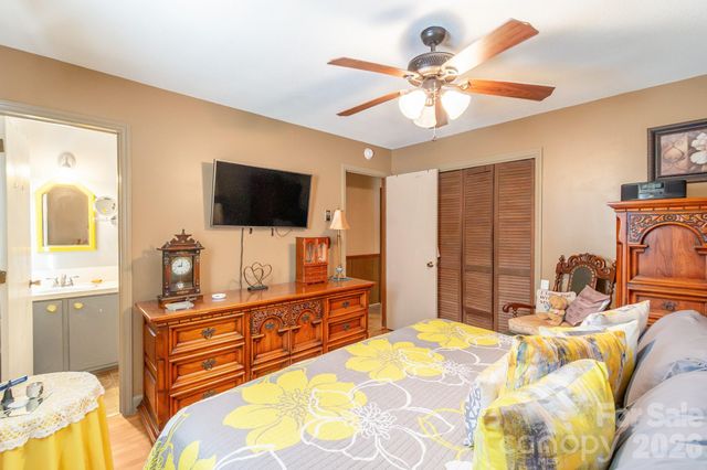 6424 Wilgrove Mint Hill Road, Mint Hill, NC 28227