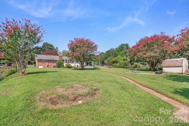 6424 Wilgrove Mint Hill Road, Mint Hill, NC 28227