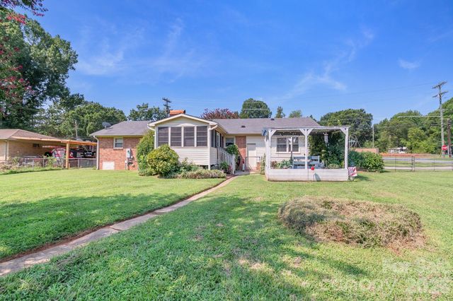 6424 Wilgrove Mint Hill Road, Mint Hill, NC 28227