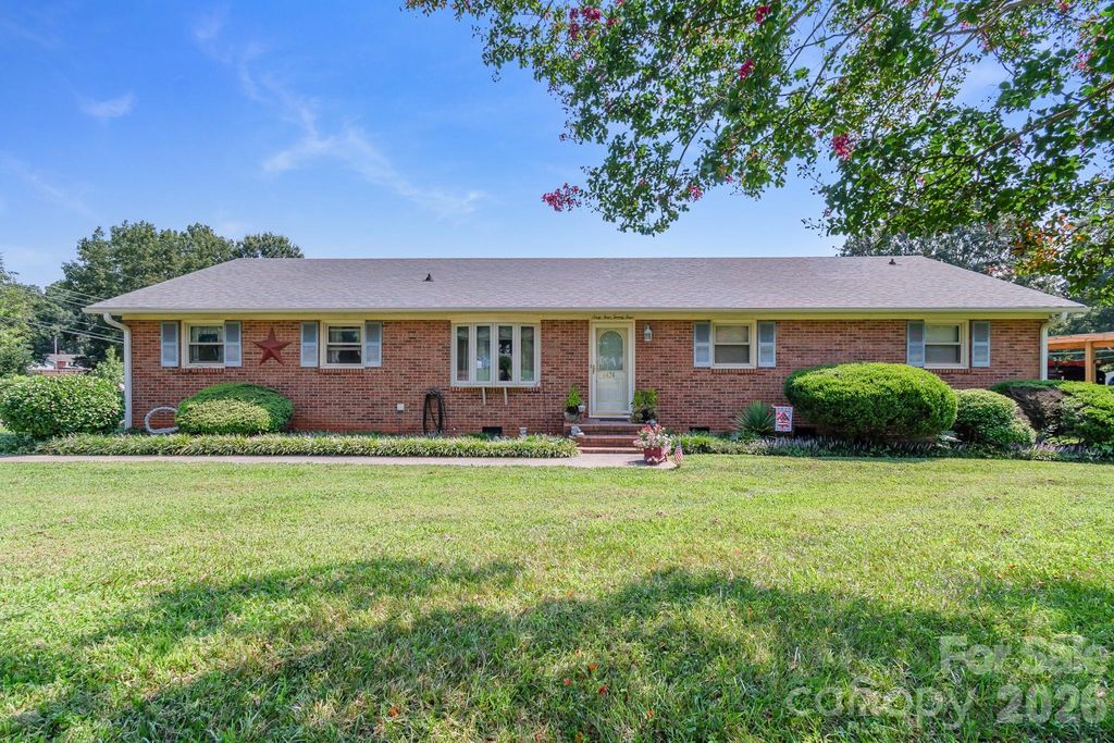 6424 Wilgrove Mint Hill Road, Mint Hill, NC 28227