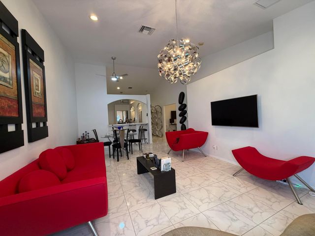 5182 Toscana Trail, Boynton Beach, FL 33437