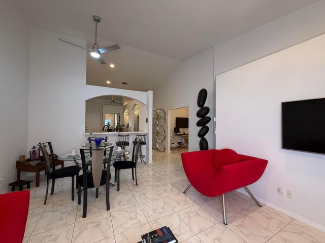 5182 Toscana Trail, Boynton Beach, FL 33437