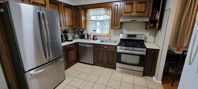 117 N BROOKFIELD RD, Cherry Hill, NJ 08034