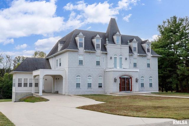 12 Clear Lake Drive, Centralia, IL 62081