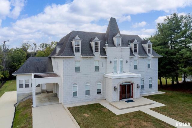 12 Clear Lake Drive, Centralia, IL 62081