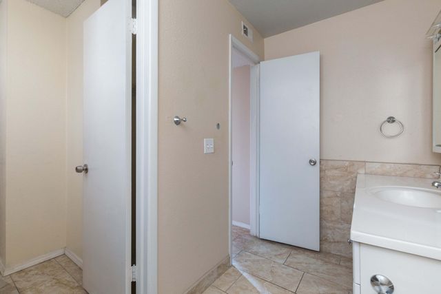 3835 Montgomery Boulevard NE APT 628, Albuquerque, NM 87109