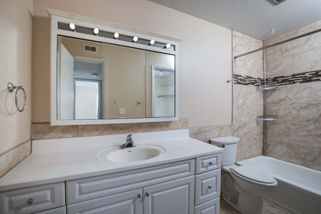 3835 Montgomery Boulevard NE APT 628, Albuquerque, NM 87109