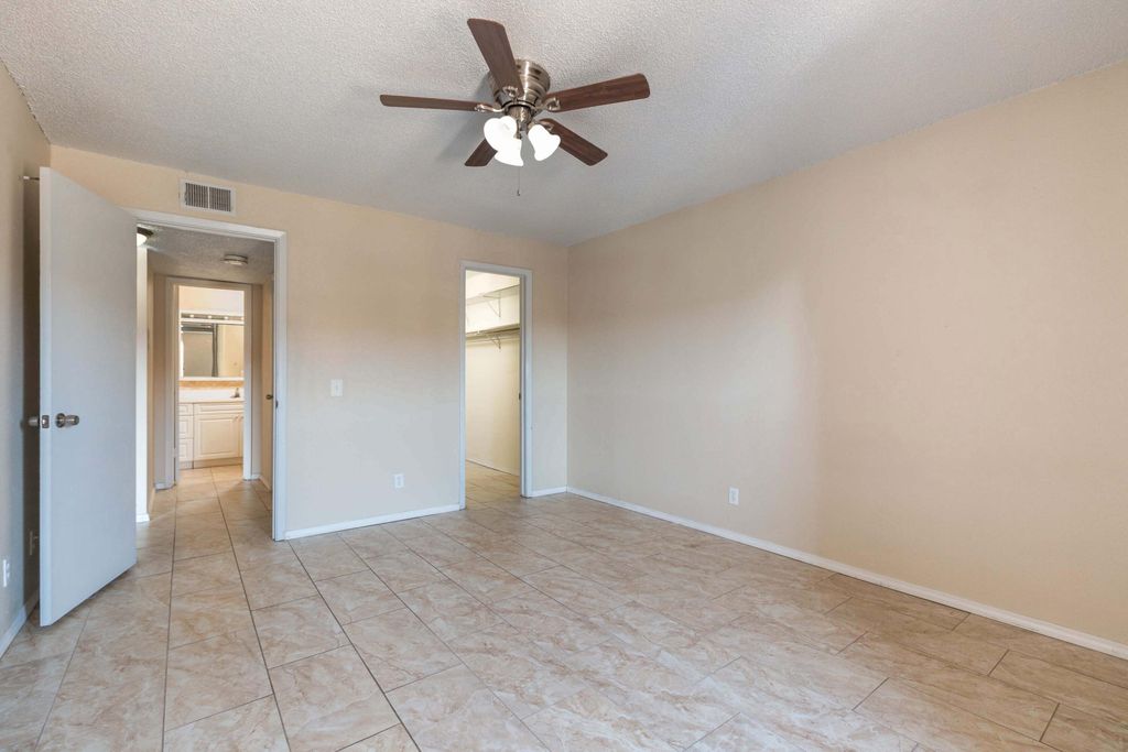 Image 17 of property listing at 3835 Montgomery Boulevard NE APT 628, Albuquerque, NM 87109