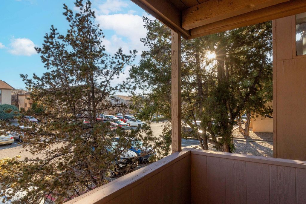 Image 22 of property listing at 3835 Montgomery Boulevard NE APT 628, Albuquerque, NM 87109