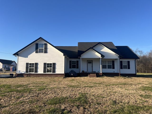 383 Old Coleytown Ln, Lafayette, TN 37083