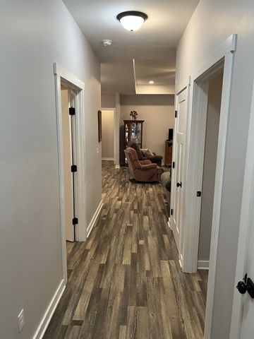 383 Old Coleytown Ln, Lafayette, TN 37083