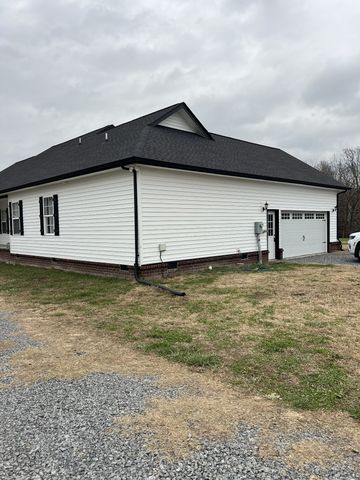 383 Old Coleytown Ln, Lafayette, TN 37083