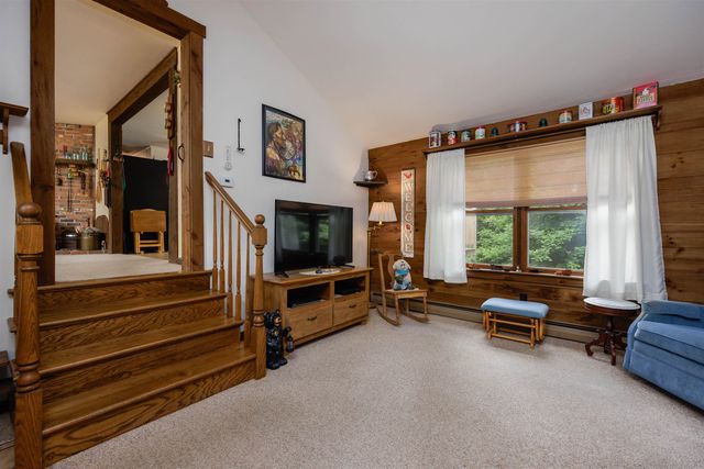 929 Rt 11, Sunapee, NH 03782