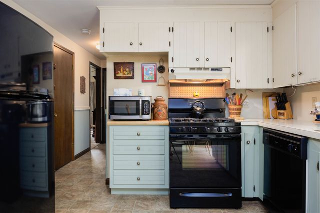 929 Rt 11, Sunapee, NH 03782