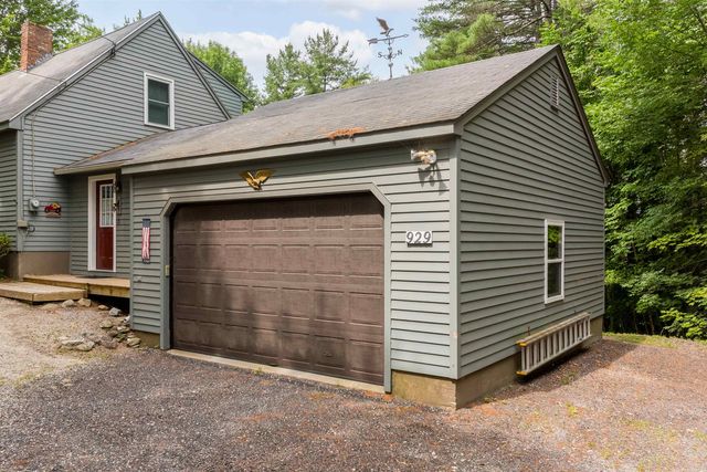 929 Rt 11, Sunapee, NH 03782