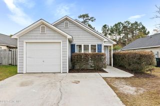 1106 Loman Lane, Wilmington, NC 28412