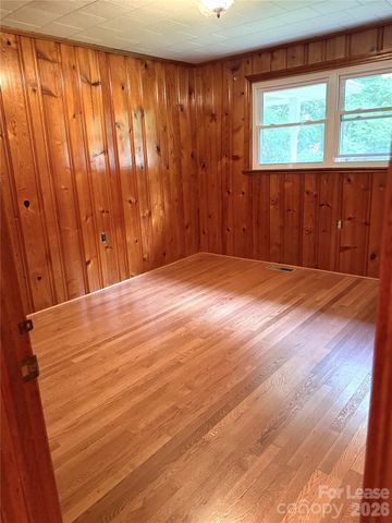 150 Cowan Lane, Tryon, NC 28782