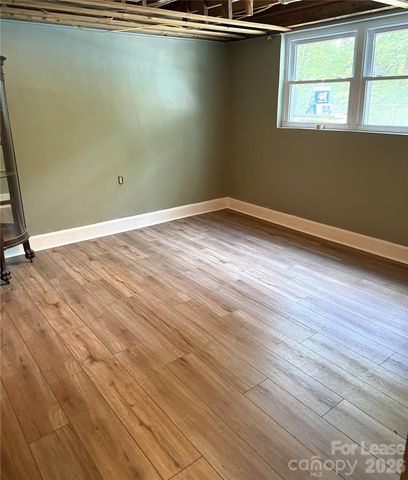 150 Cowan Lane, Tryon, NC 28782