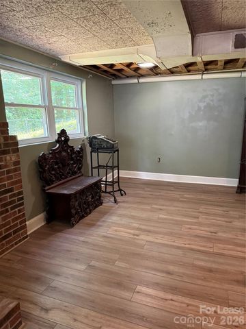 150 Cowan Lane, Tryon, NC 28782