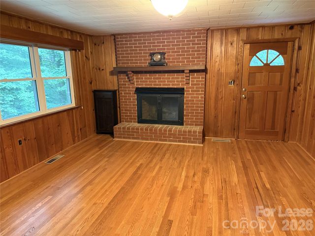 150 Cowan Lane, Tryon, NC 28782