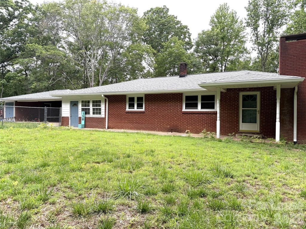 150 Cowan Lane, Tryon, NC 28782