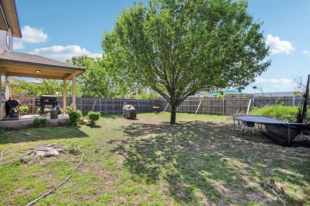 339 Liberty ST, Hutto, TX 78634